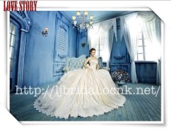 画像1: LJ豪華 王室 ウェディングドレス6点トレーンハワイ結婚式未発売  欧米輸出高品質 挙式 舞台実物撮影自社作品	