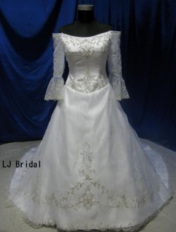 画像1: LJ高品質ウェディングドレス7点 刺繍 オフショルダー オーダー 挙式 結婚 発表会