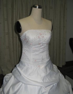 画像: LJ高品質 ウェディングドレス 刺繍 プリンセス♪オーダー無料 海外 挙式 マタニティ 