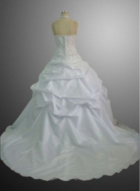 画像: LJ高品質ウェディングドレス王道ホルダーネック刺繍レース結婚式 衣装撮影発表会 